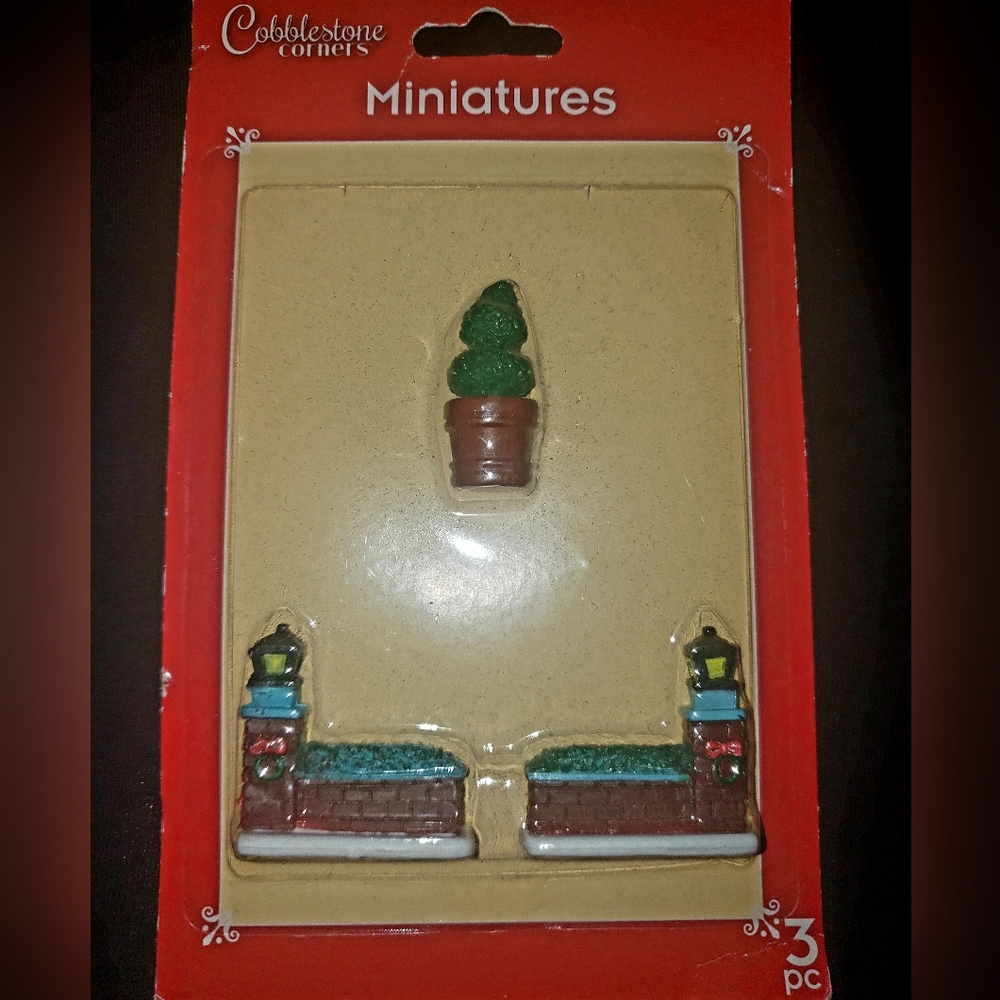 Cobblestone Corners Village Miniatures